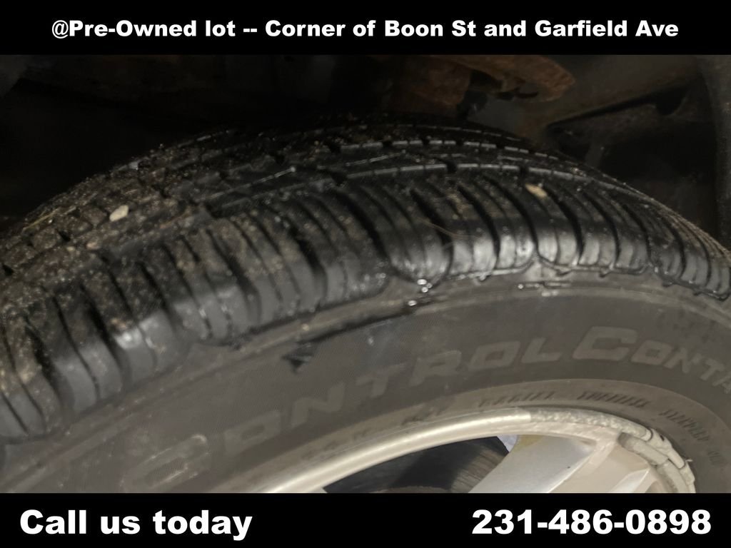 Used 2009 Black Jeep Sport image 12
