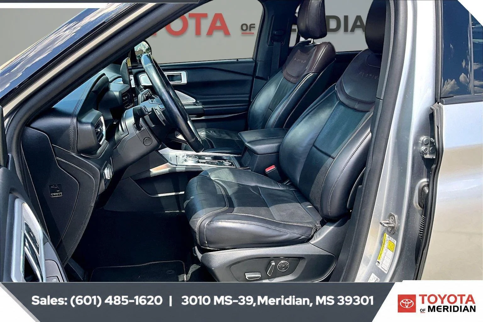 Used 2020 Iconic Silver Ford Platinum image 18