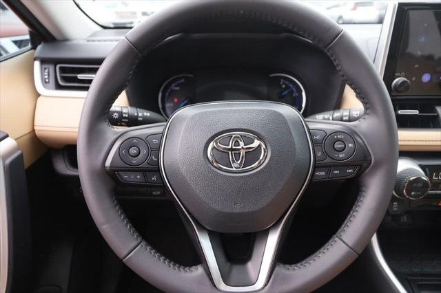 Certified Used 2025 RUBY FLARE PEARL* Toyota  image 12