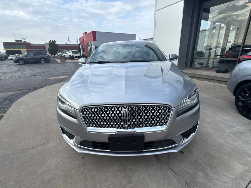 Used 2020 Silver Lincoln Standard image 5