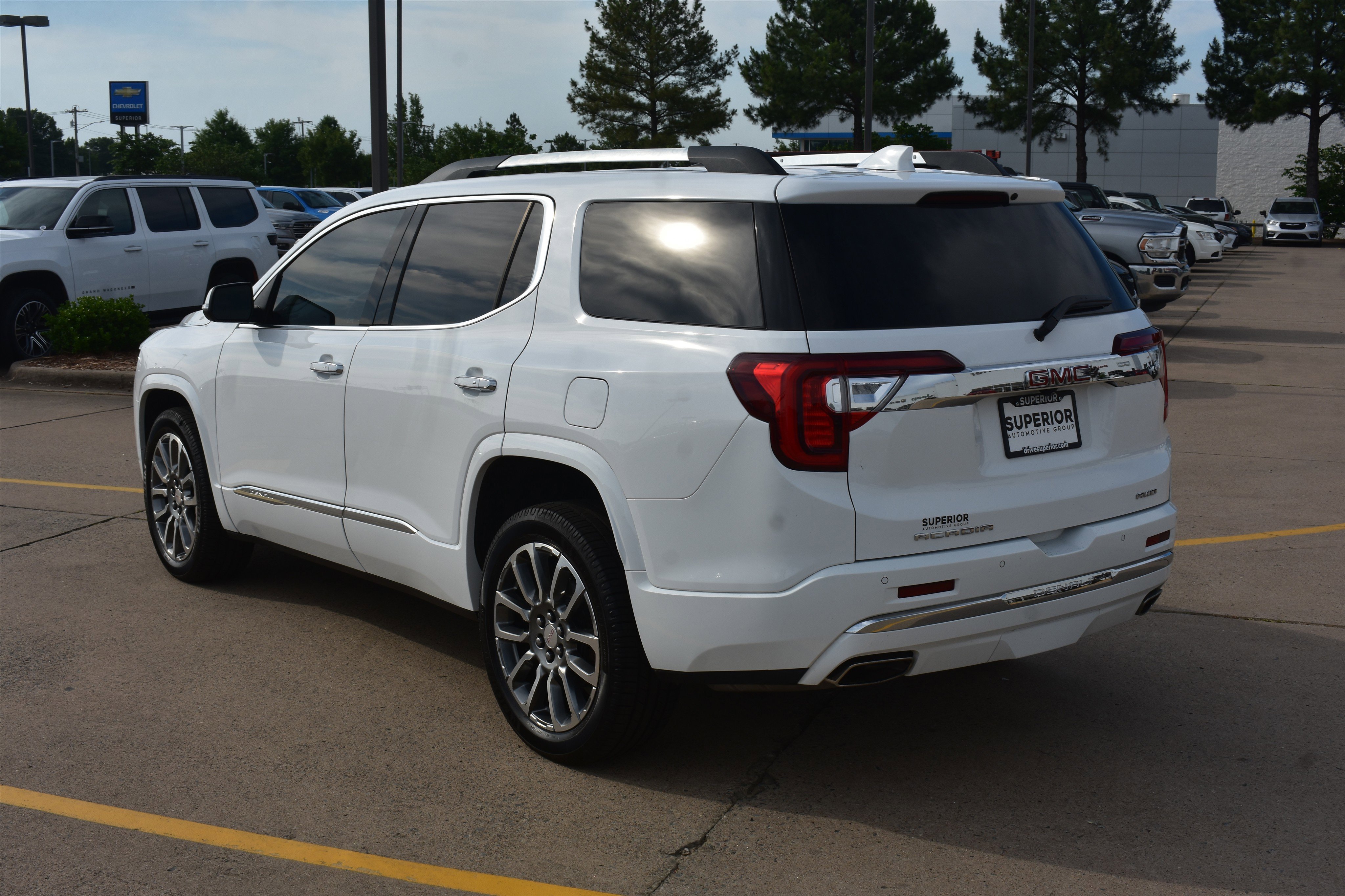 Used 2023 Summit White GMC Denali image 9