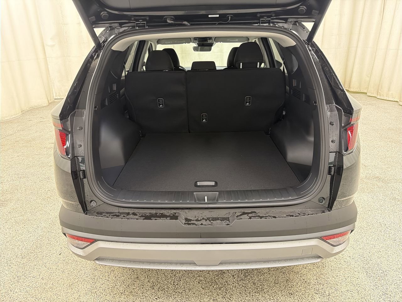 New 2026 Ash Black Hyundai SEL AWD image 16