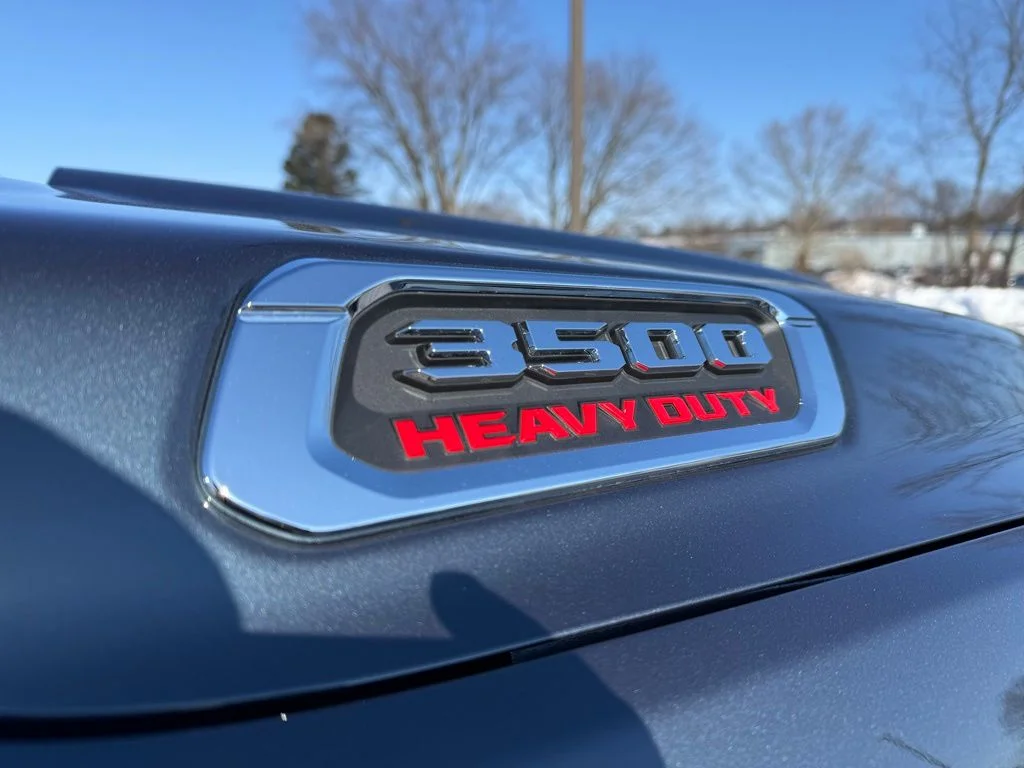 2026 RAM 3500 Laramie - Photo 10