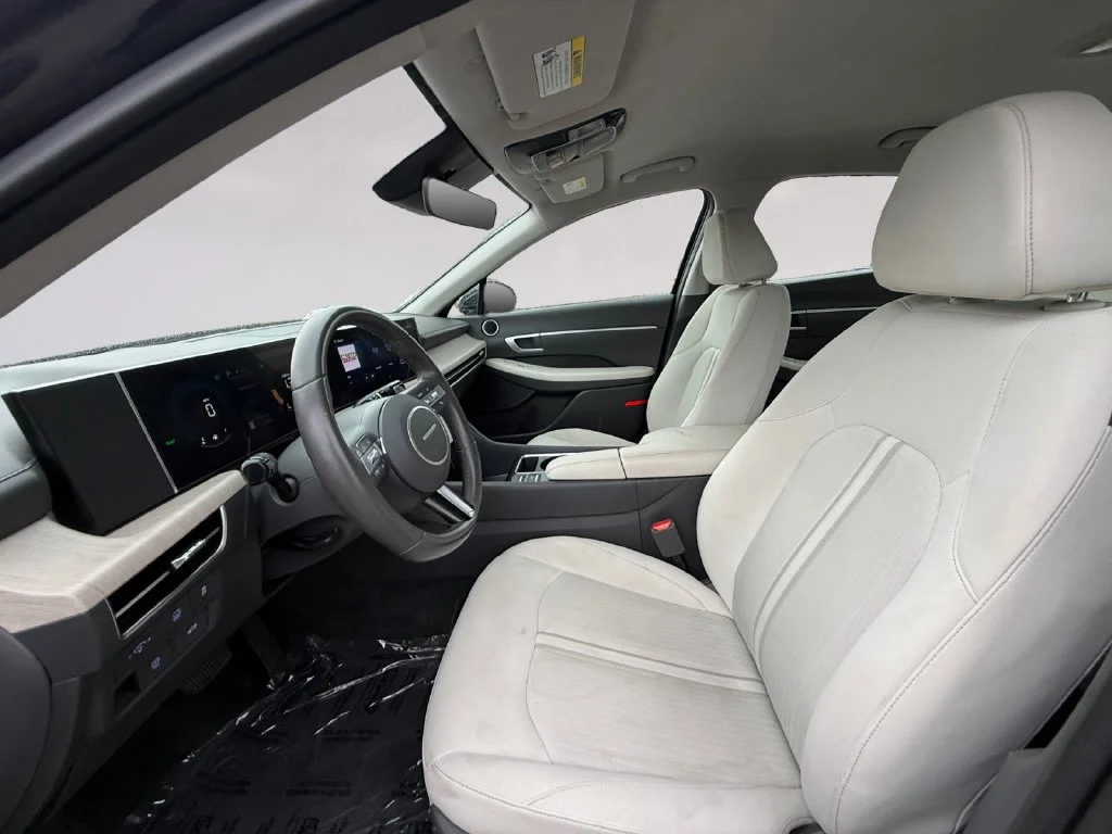 2025 Hyundai Sonata Hybrid SEL - Photo 10