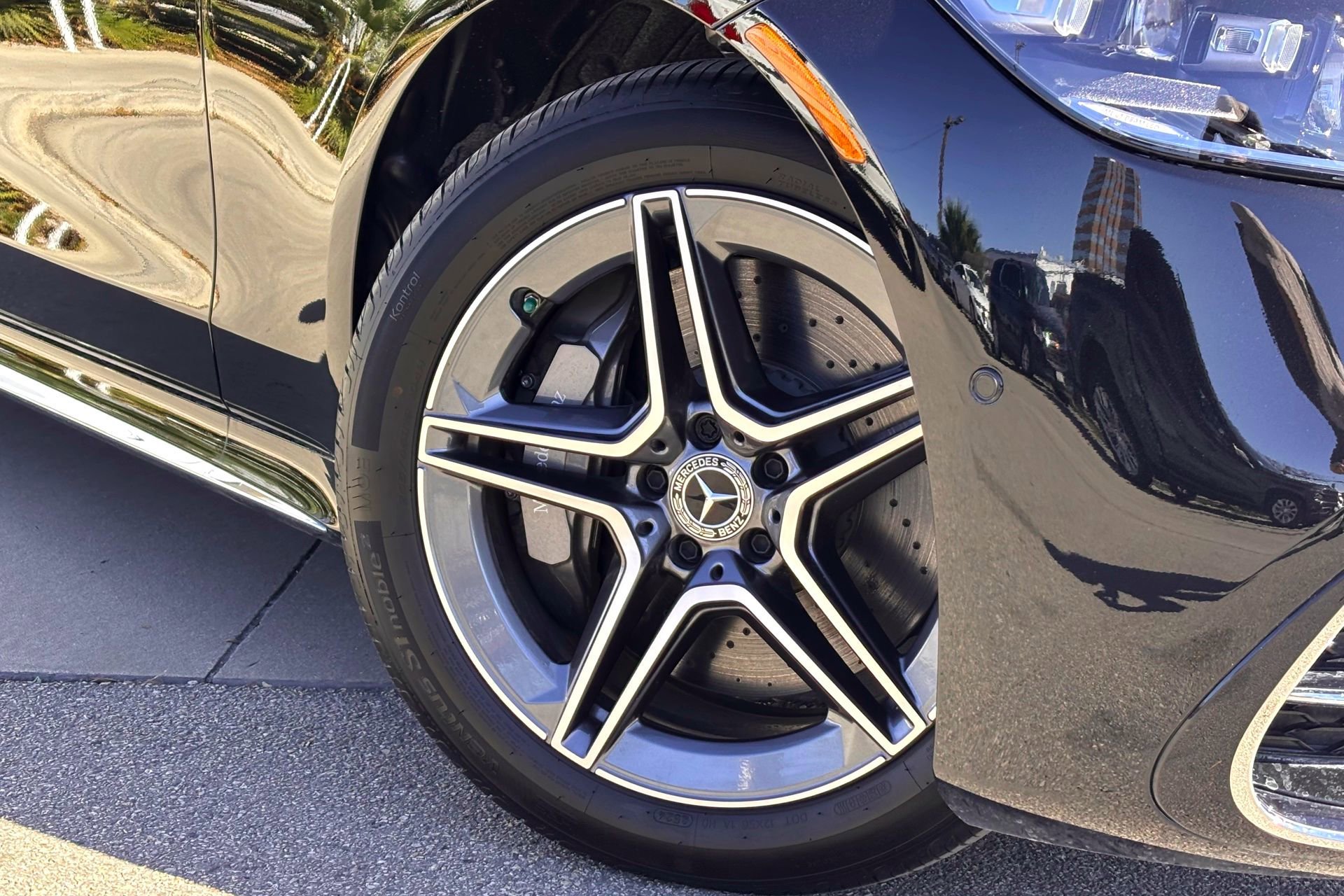 2025 Mercedes-Benz S-Class S 580e - Photo 25