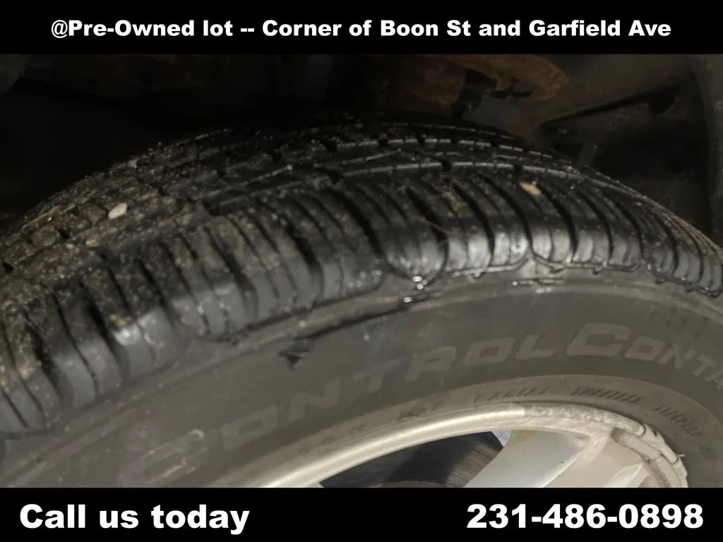 Used 2009 Black Jeep Sport image 12