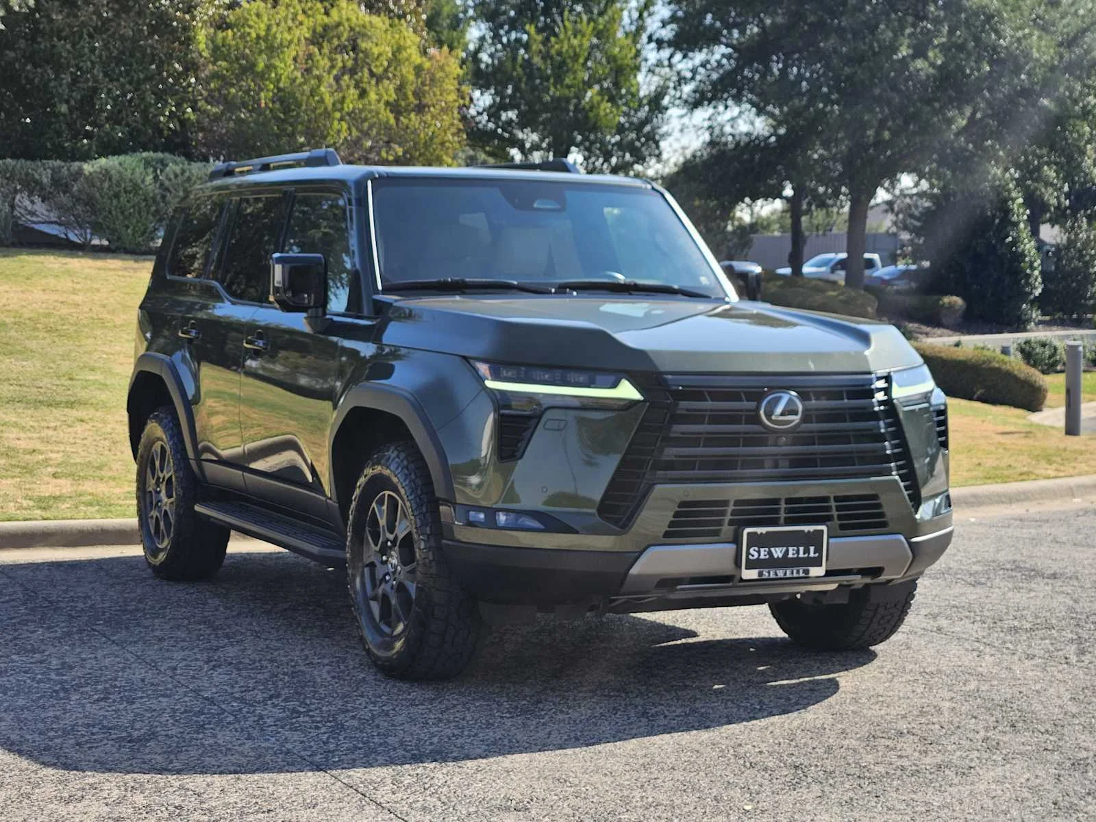 Used 2024 Nori Green Pearl Lexus Overtrail+ image 2