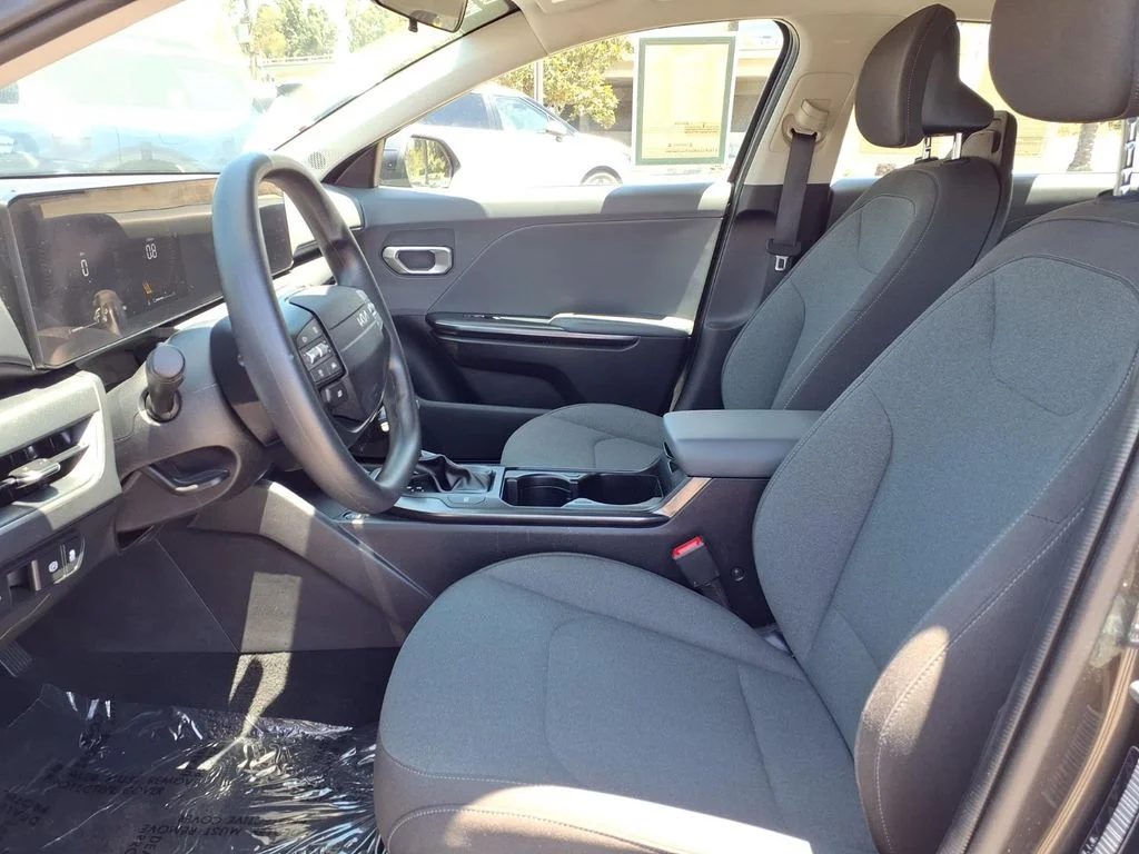 Certified Used 2025 Gray Kia LXS image 9