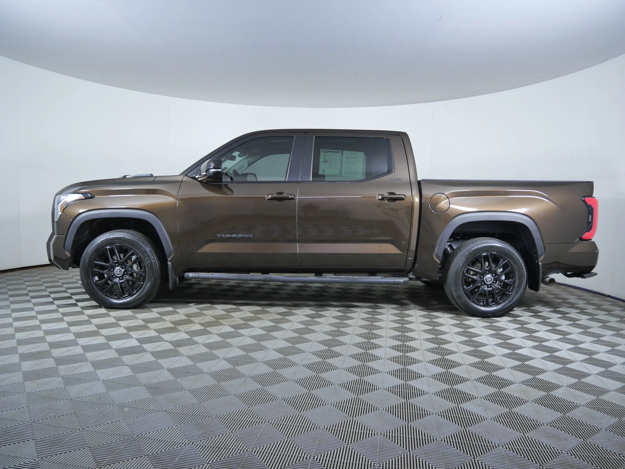 Used 2024 Smoked Mesquite Toyota Limited Hybrid image 4