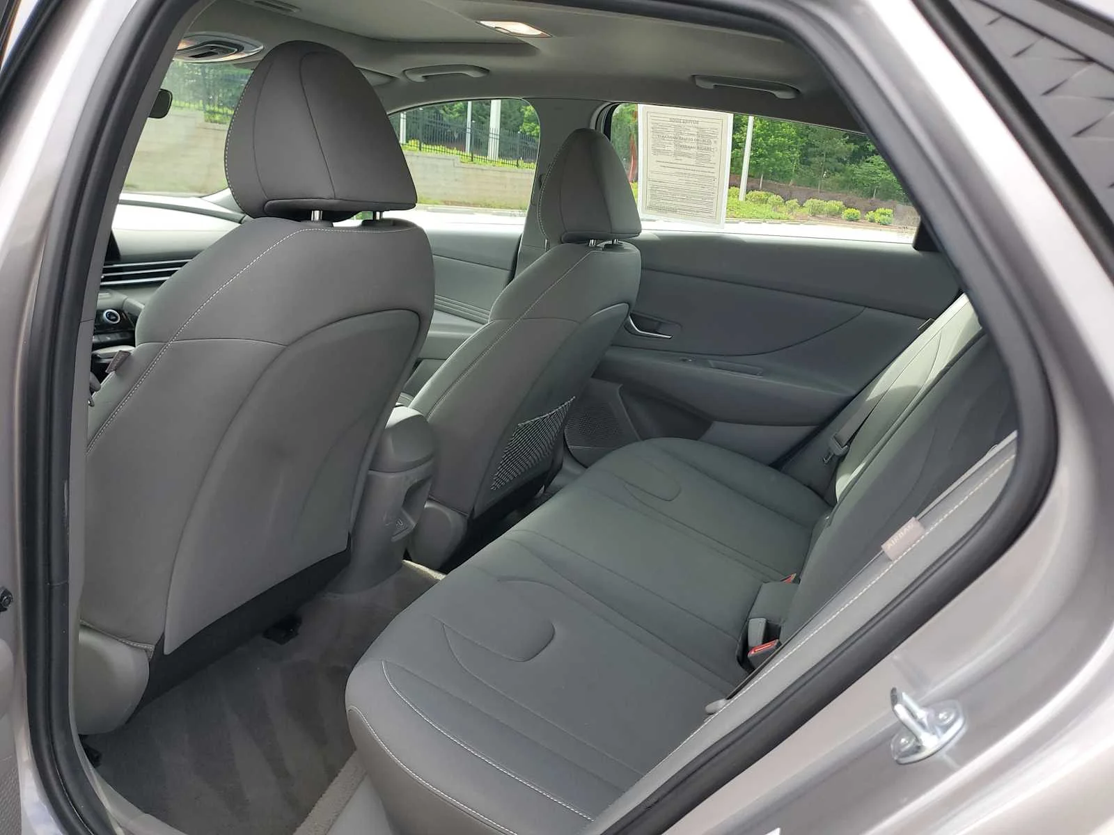 Used 2025 Fluid Metal Hyundai SEL Convenience image 9