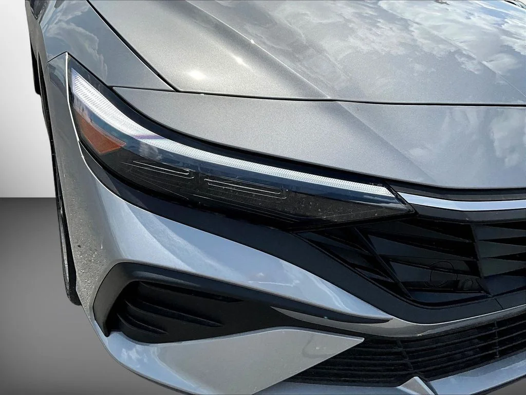 New 2026 Silver Hyundai SEL Sport image 33