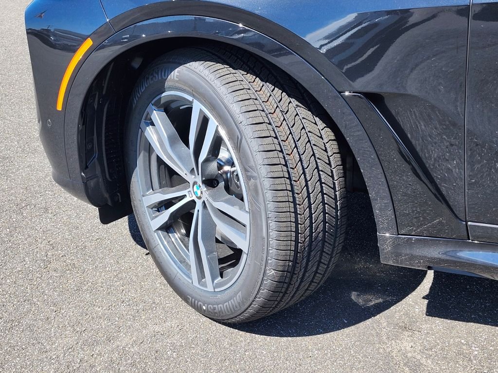 New 2027 Black BMW xDrive40i image 32