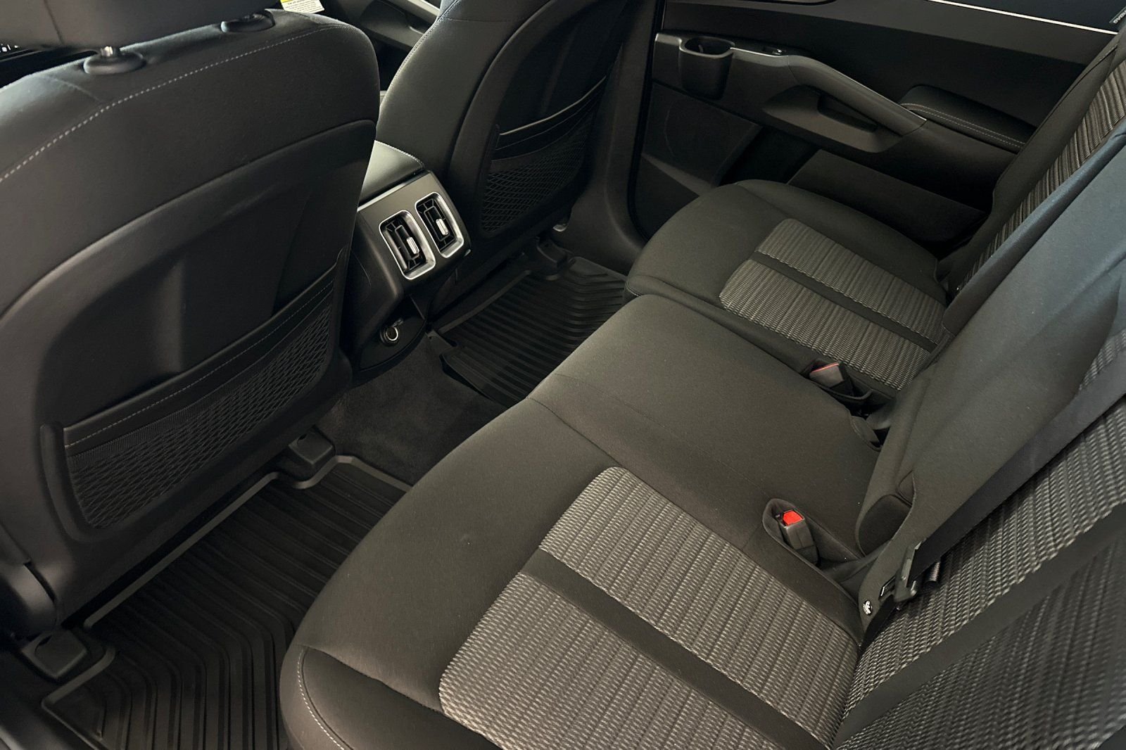 New 2026 Ivory Silver Kia LX image 8