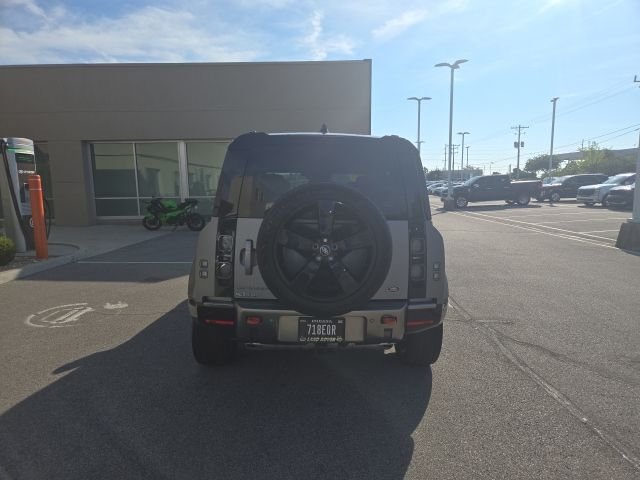 Used 2021 Gray Land Rover X image 3