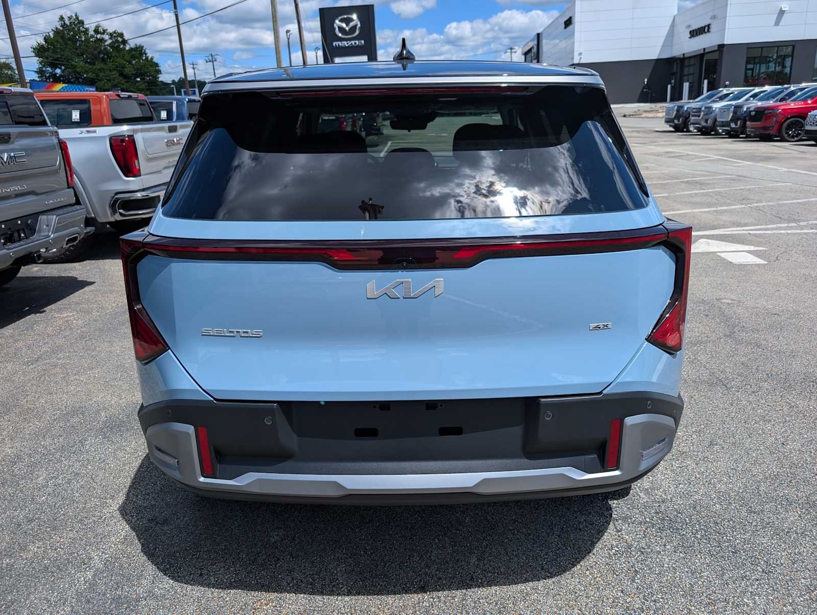 New 2027  Black Roof Kia S image 8