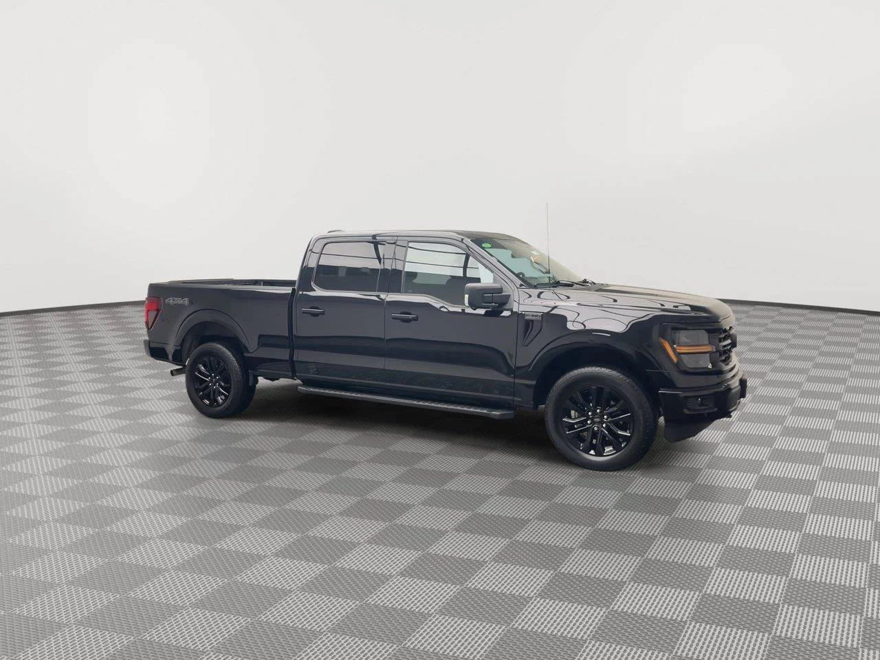 Used 2024 Black Ford XLT image 43