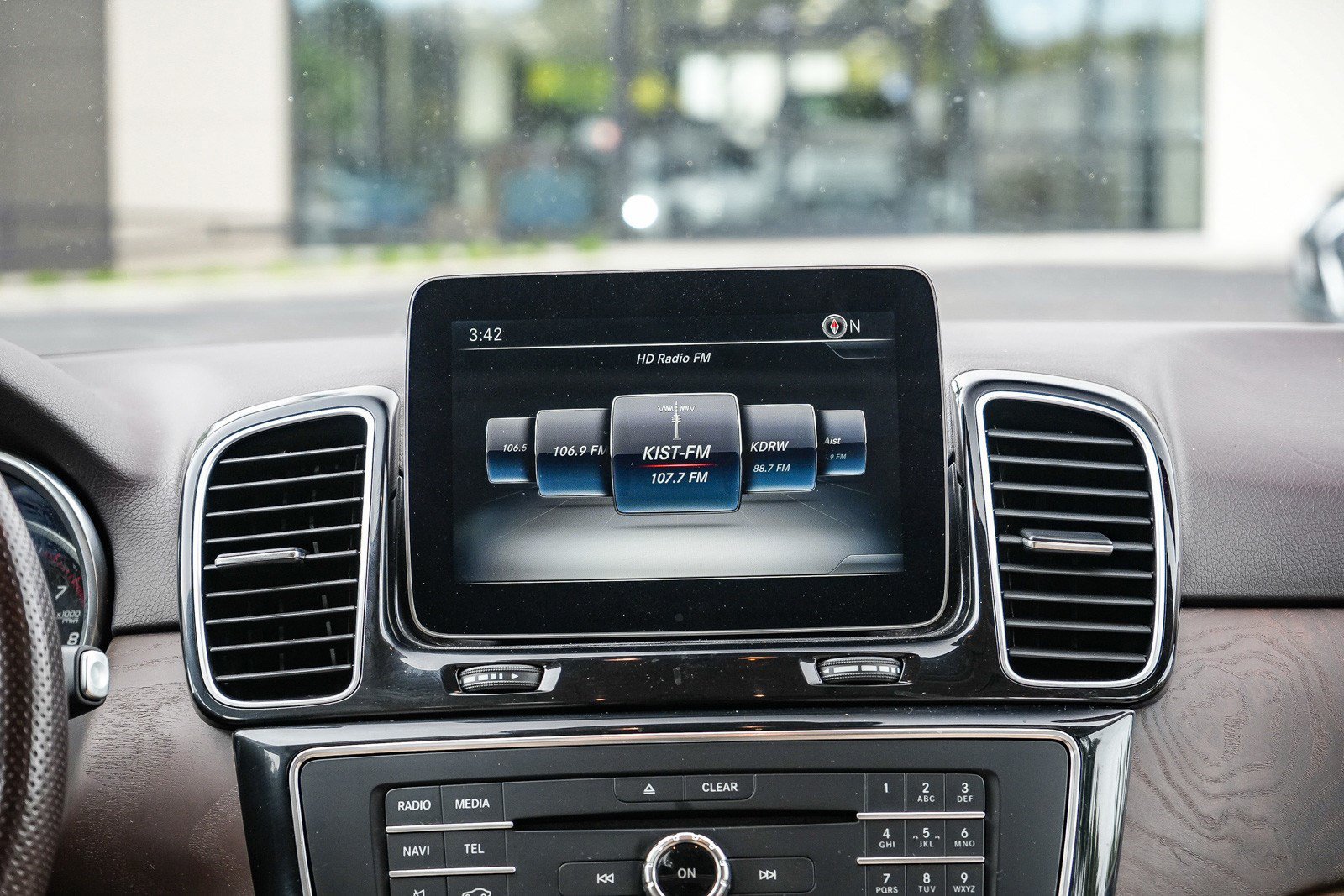 Used 2018 Polar White Mercedes-Benz 350 image 13