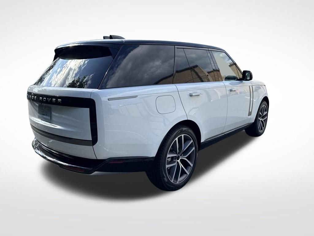 New 2026 Fuji White Land Rover SE image 5