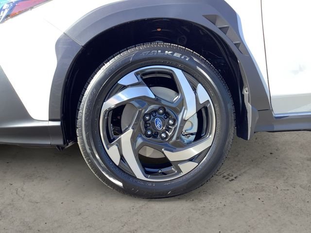 New 2026 CRYSTAL WHITE PEARL Subaru Limited Hybrid image 9