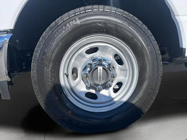 New 2026 Oxford White Ford F-350® XL image 34