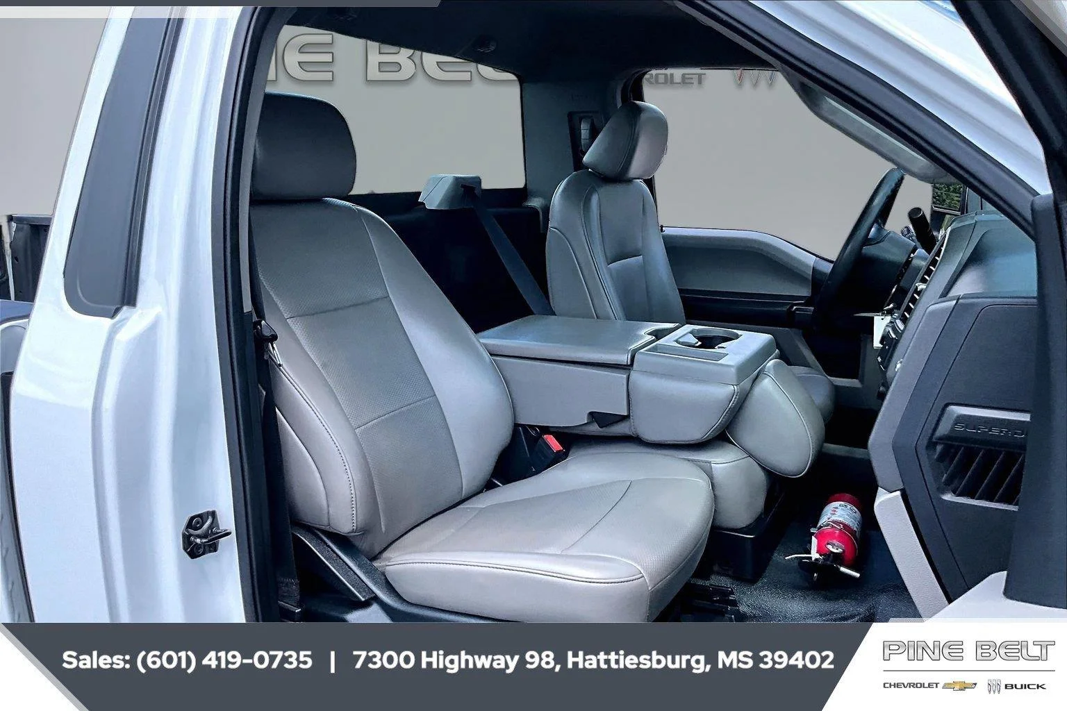 Used 2020 White Ford XL image 7