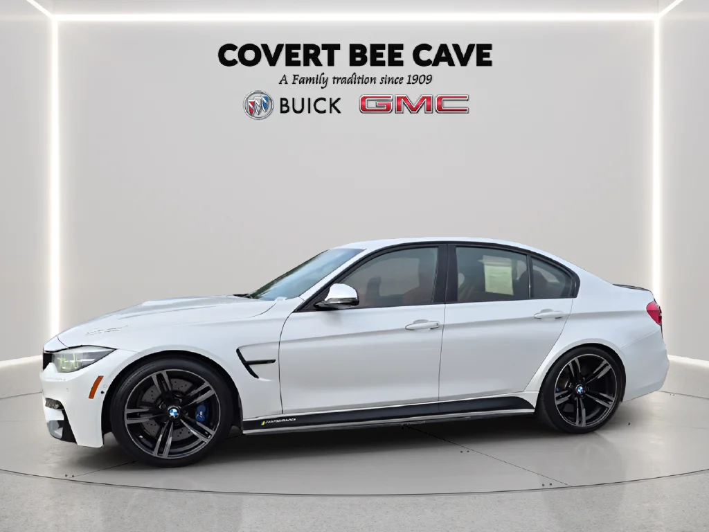 Used 2018 White BMW Base image 4