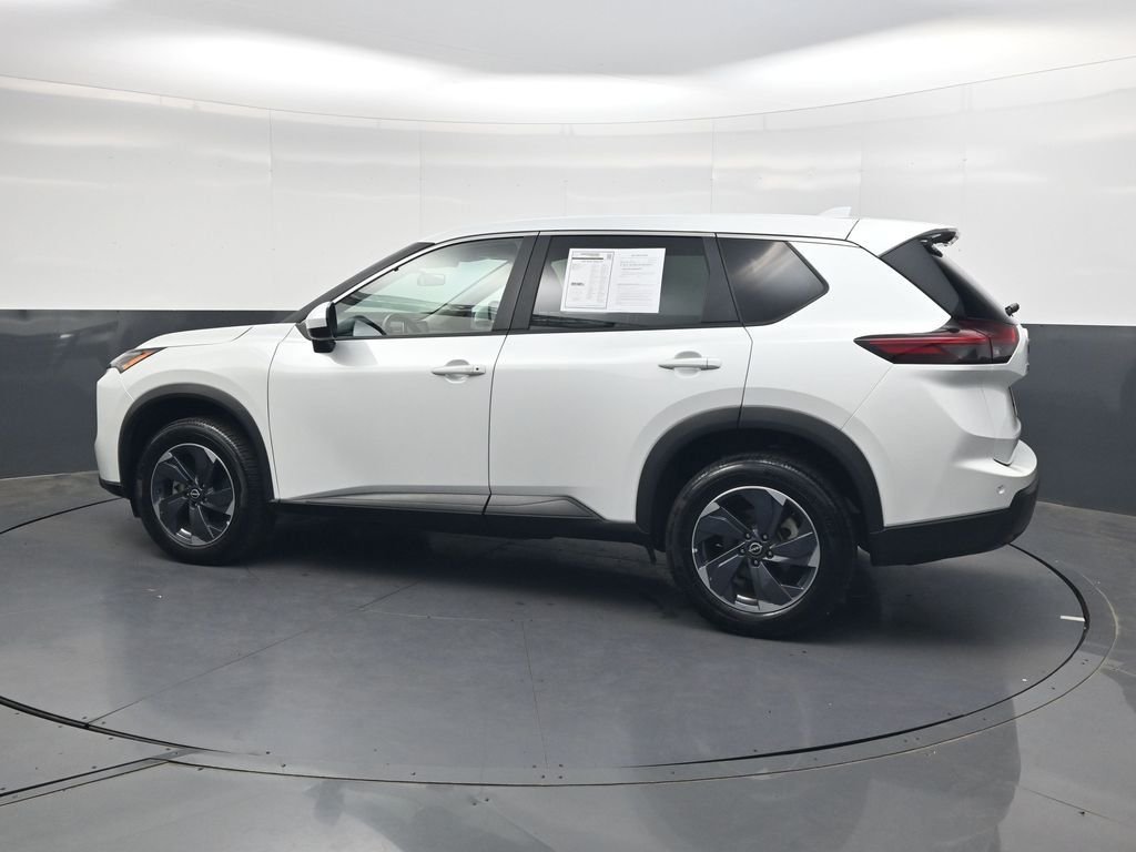 Used 2025 White Nissan SV image 8
