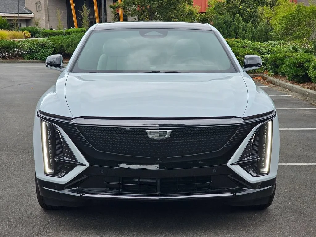 2026 Cadillac LYRIQ Sport - Photo 8