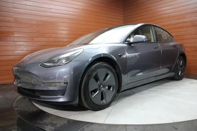 2023 Tesla Model 3 Base