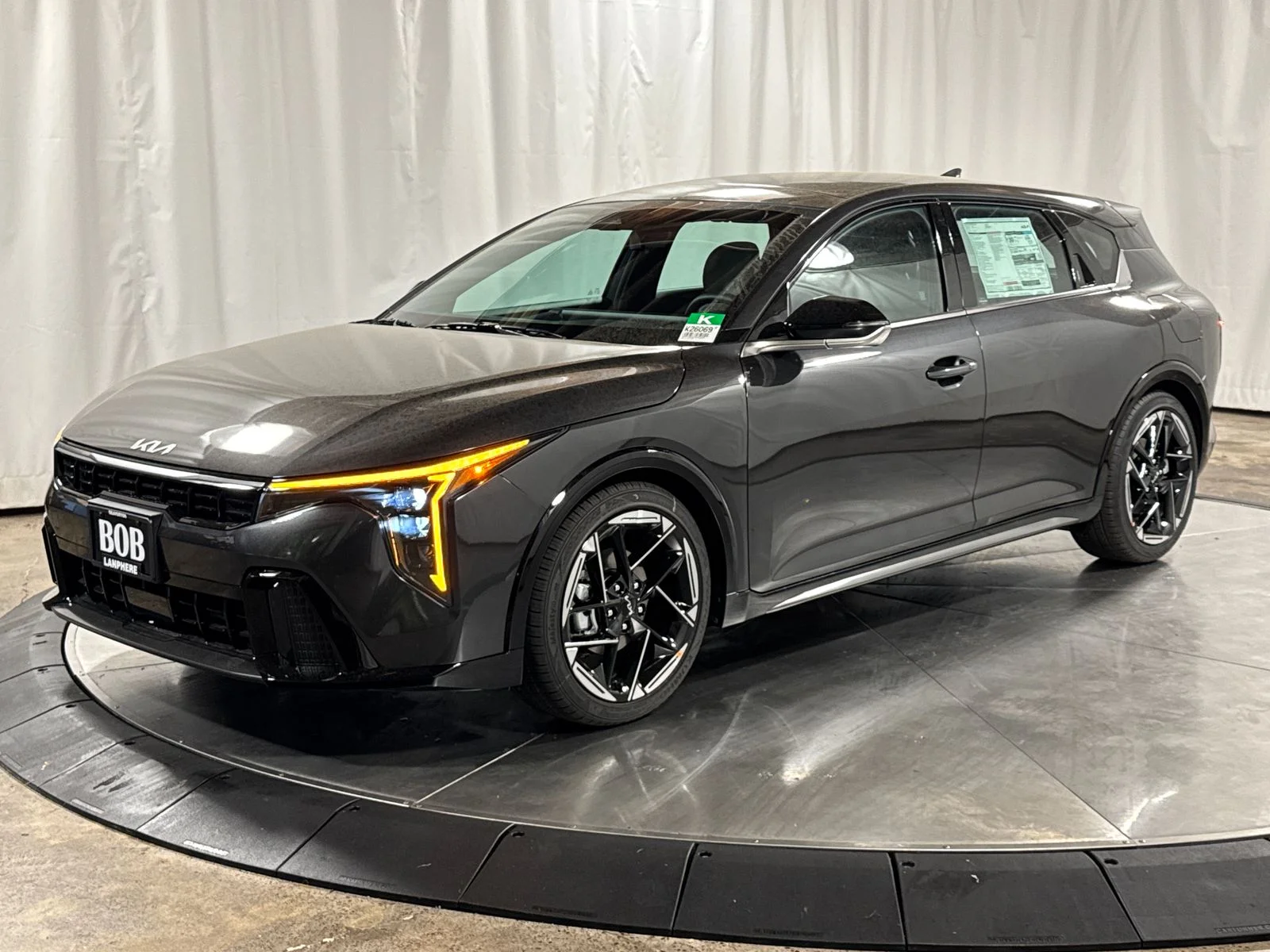 2026 Kia K4 GT-Line AT Hatchback's photo