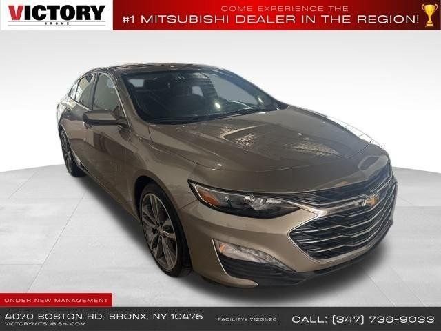 Used 2022 Gray Chevrolet LT image 3