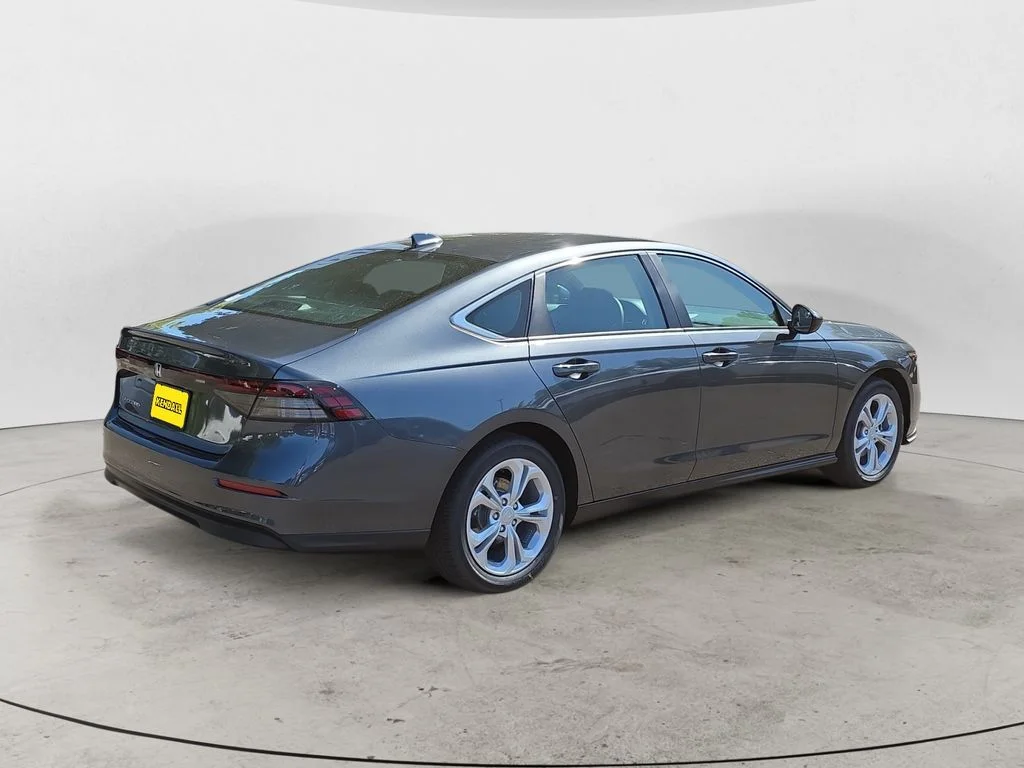 New 2026 Meteorite Gray Metallic Honda LX image 5
