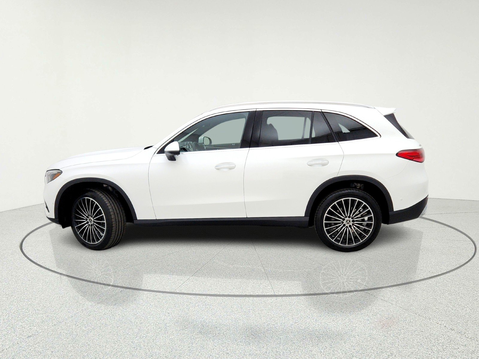 New 2026 Polar White Mercedes-Benz GLC 300 SUV image 14