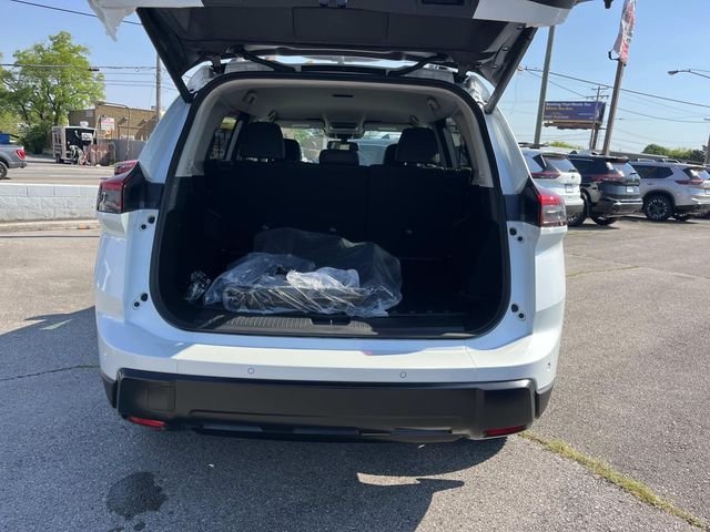 New 2026 Everest White Pearl TriCoat Nissan Rock Creek® image 12