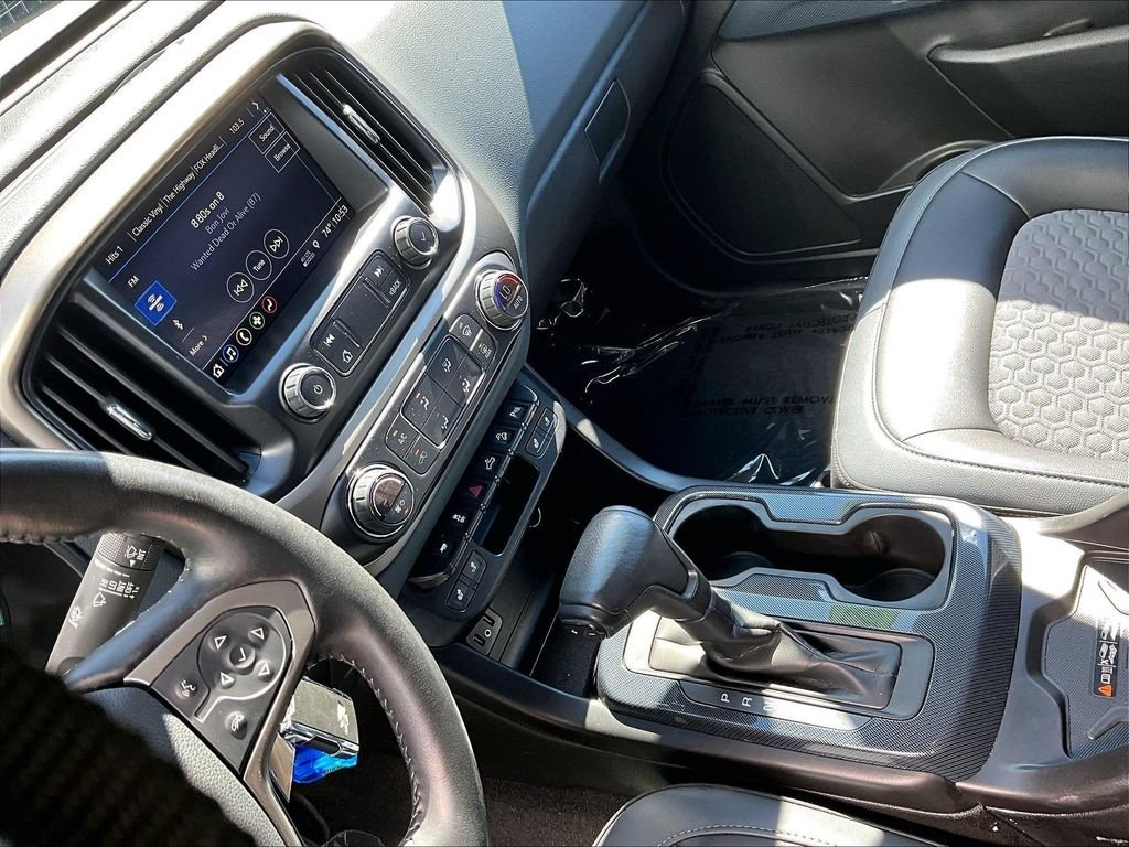 Used 2021 White Chevrolet Z71 image 15