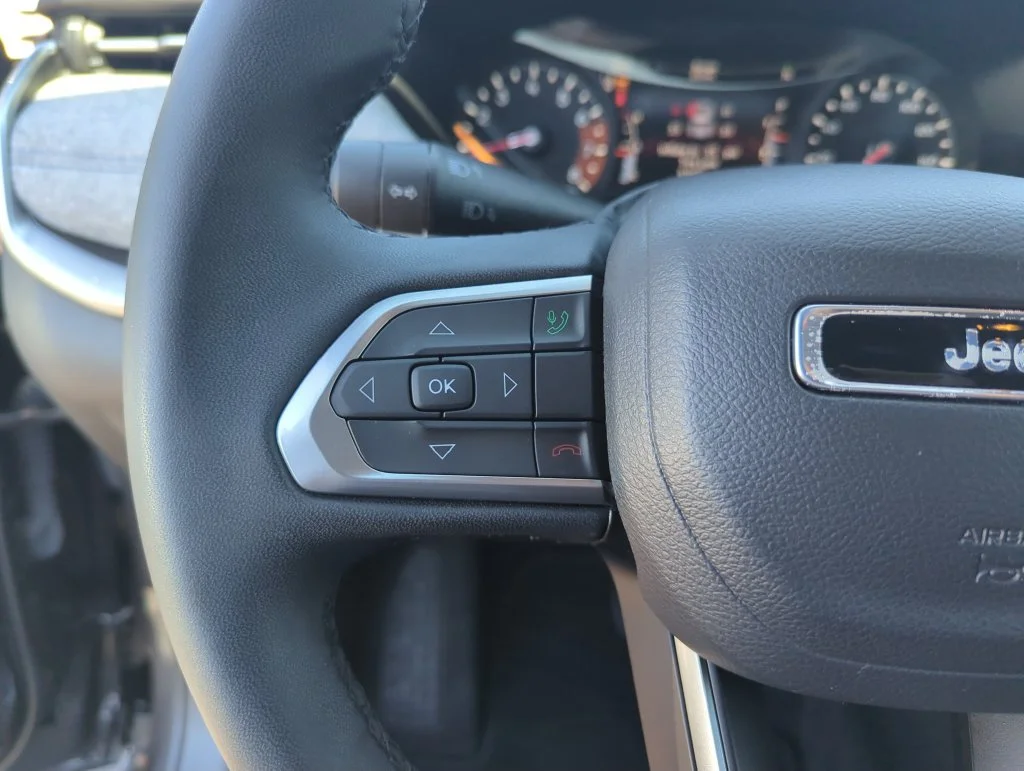 Used 2024 Gray Jeep Latitude image 22