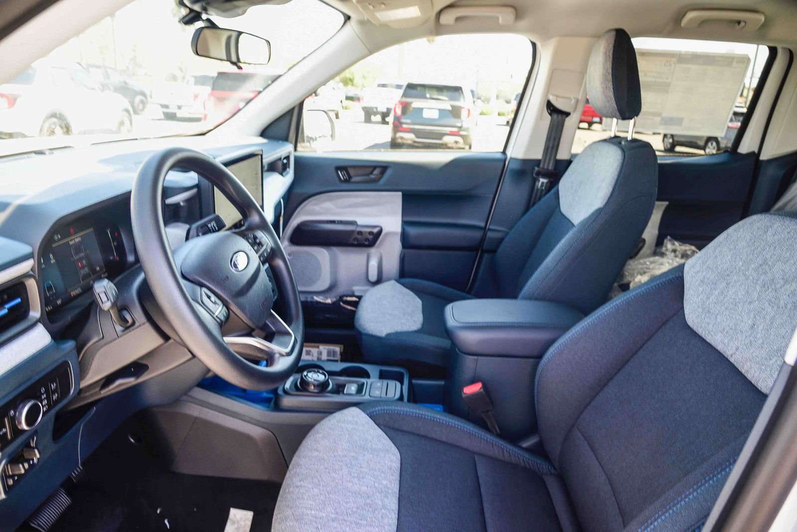 New 2026 Oxford White Ford XLT image 18
