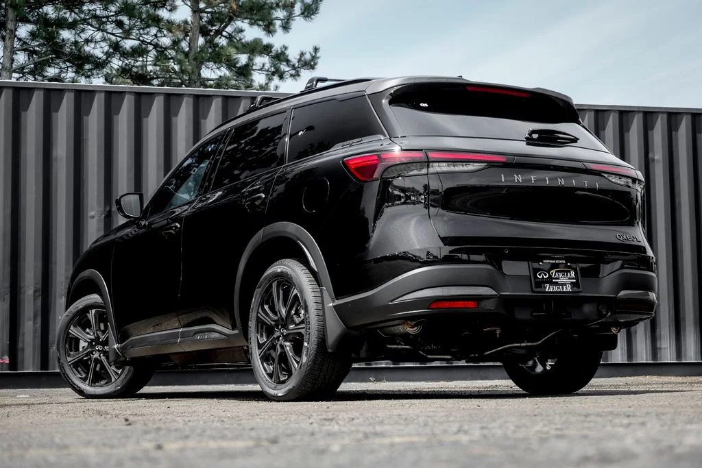 New 2027 2T MNRL BLK INFINITI Autograph AWD image 2
