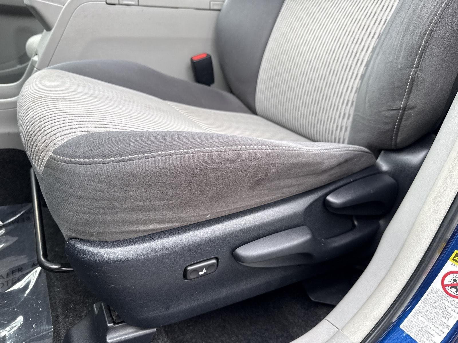 Used 2016 Blue Ribbon Metallic Toyota Three image 18