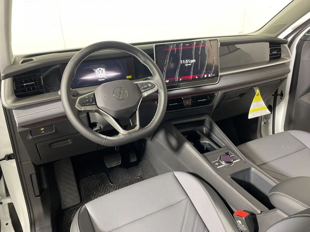 New 2026 White/off-white Volkswagen 2.0T SE image 8