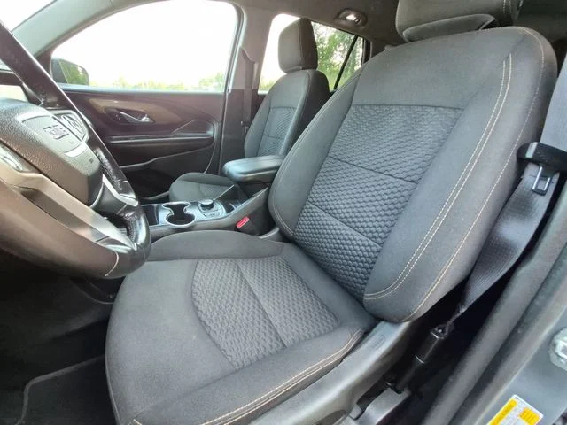 Used 2021 Gray GMC SLE image 27