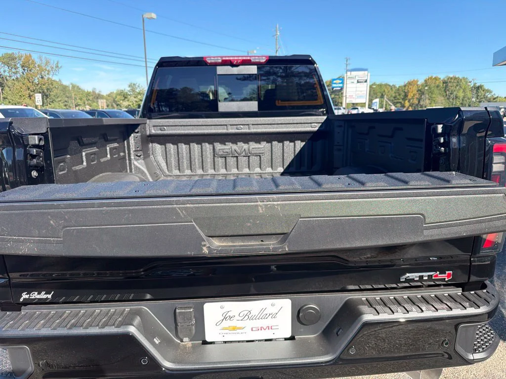 New 2026 Onyx Black GMC AT4 image 28