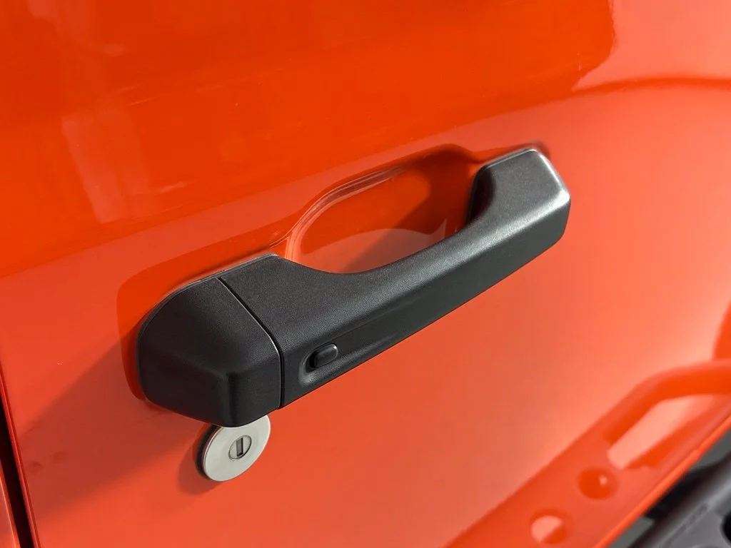 Used 2020 Orange Jeep Rubicon image 14