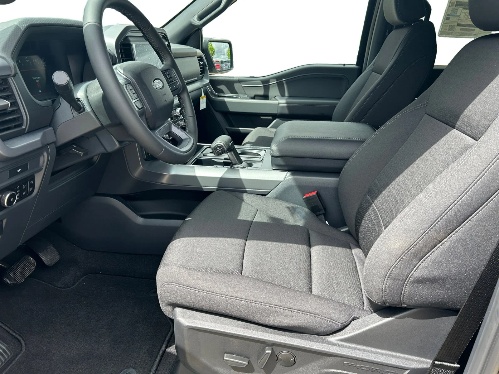 New 2026 Agate Black Metallic Ford XLT image 14