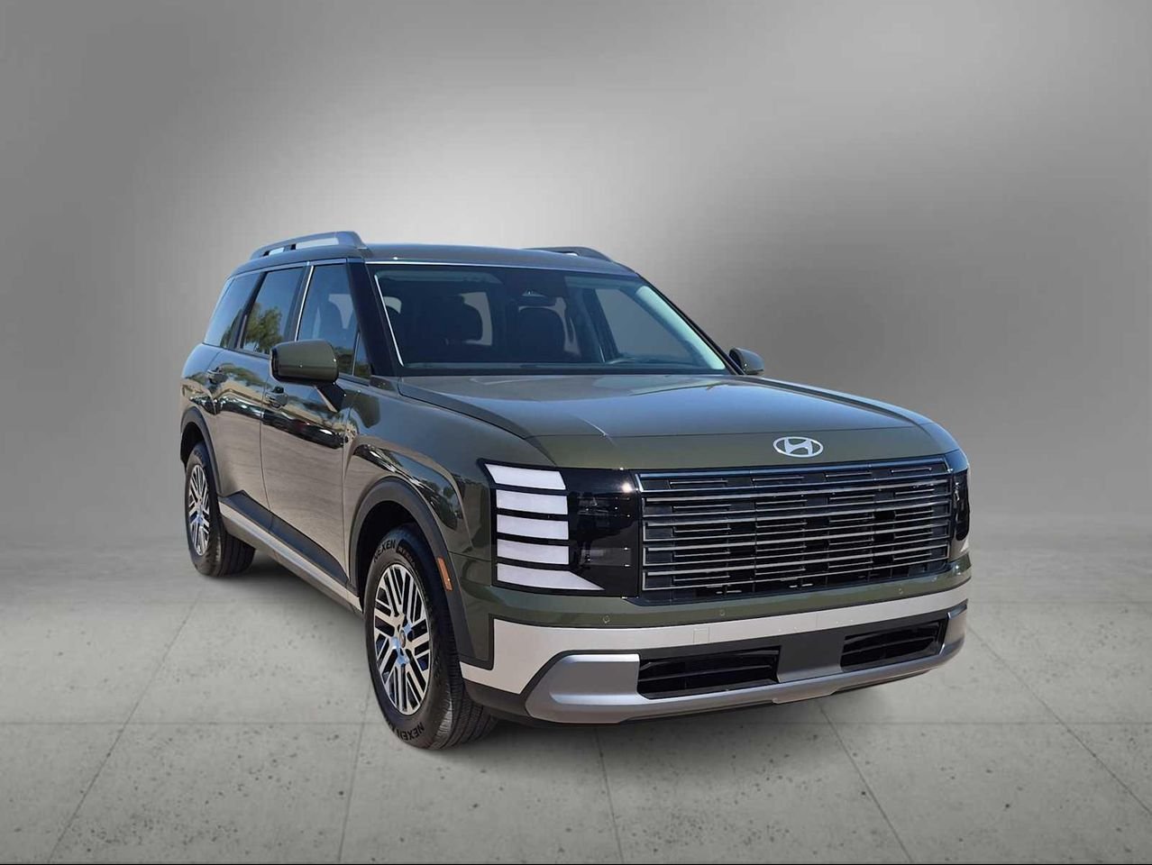 New 2026 Titan Green Hyundai SEL AWD image 2