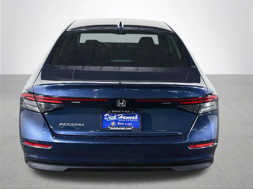 Used 2024 Canyon River Blue Metallic Honda EX image 7