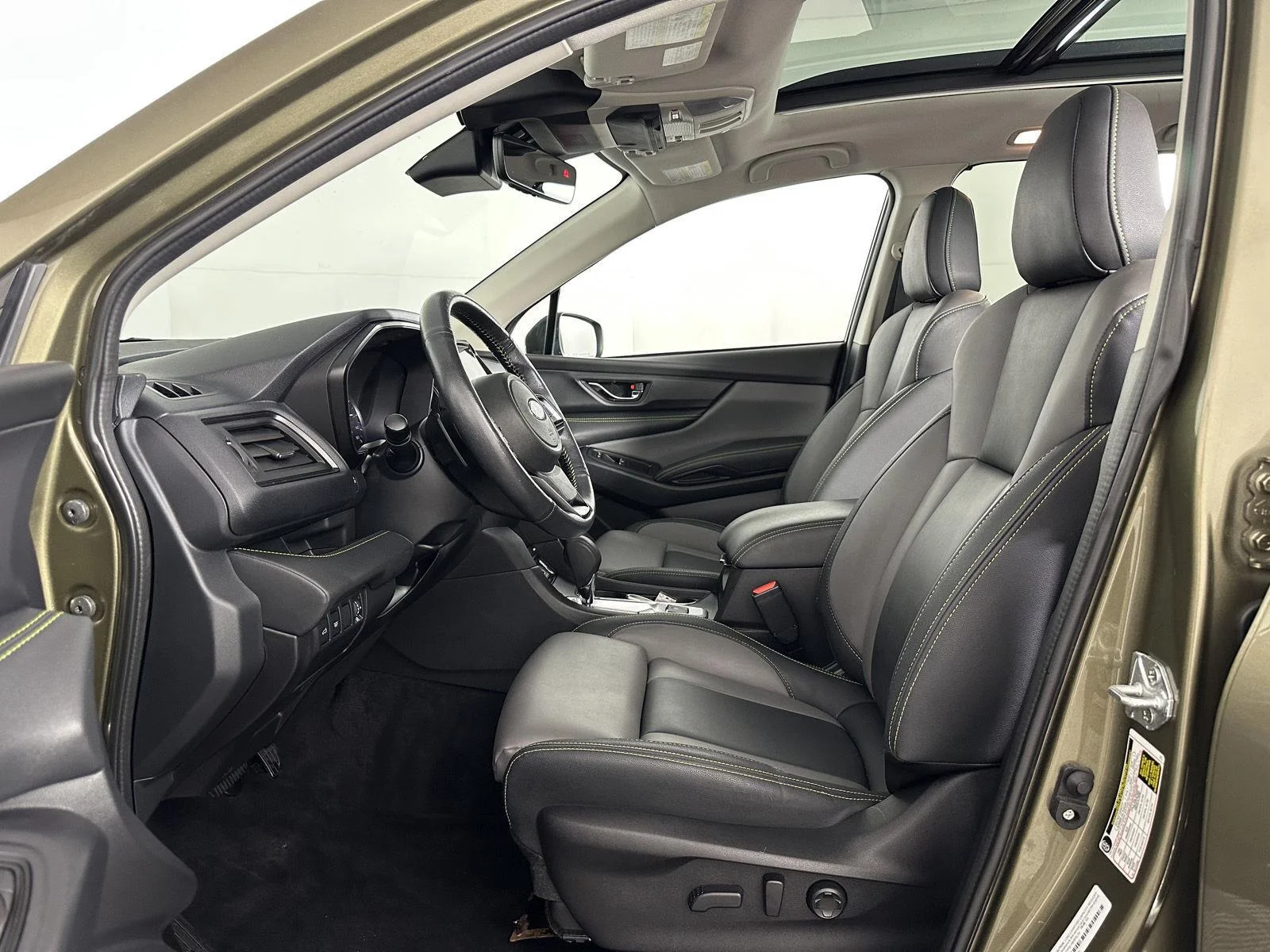 Used 2023 Autumn Green Metallic Subaru Onyx Edition Limited image 22