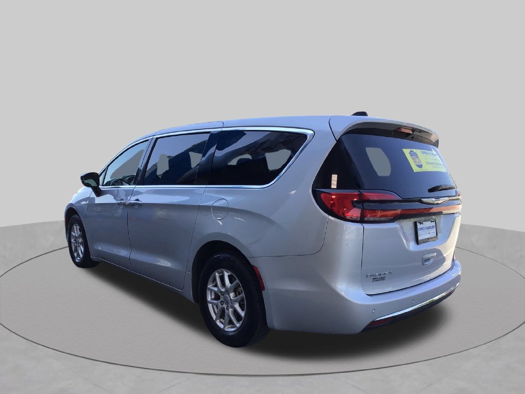 Used 2024 Silver Chrysler Touring L image 10