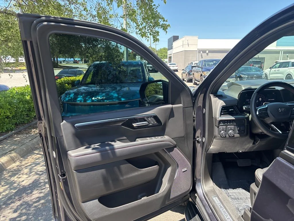 Used 2025 Gray Chevrolet RST image 15