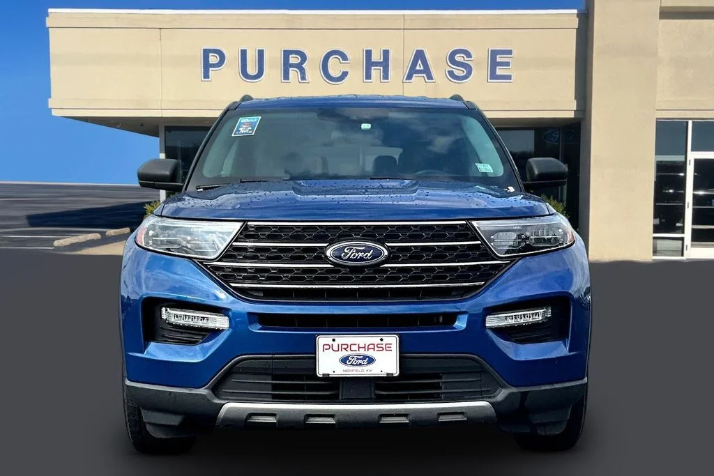 Used 2022 Blue Metallic Ford XLT image 2